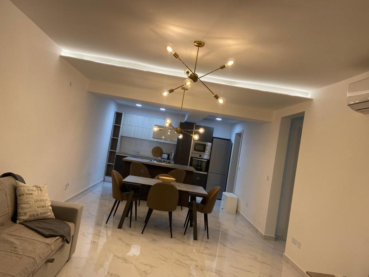 Theatre Apartment Mellieħa Екстериор снимка